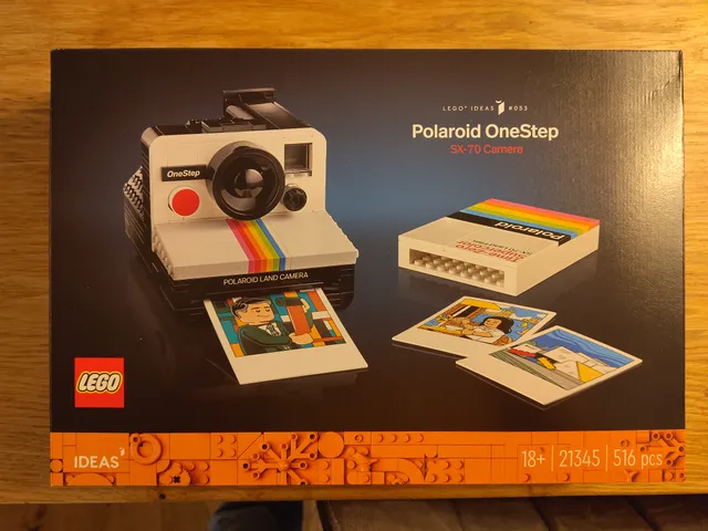 Polaroid OneStep SX-70 Camera 2