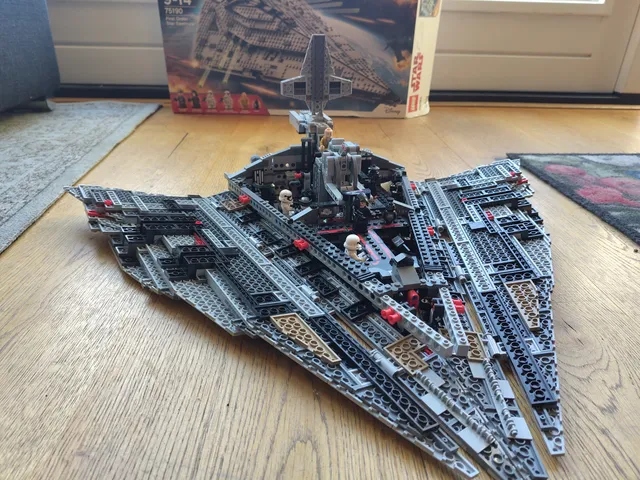 First Order Star Destroyer 8